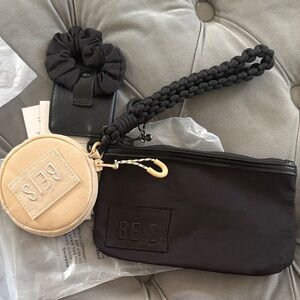 BÉIS Sport Wristlet Set
Not Sold anymore - limited collection